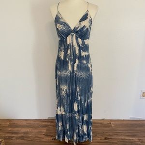 Printed Maxi dress - open back